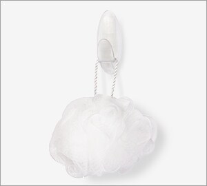 코맨드 욕실용 훅으로 욕실용품 정리하기