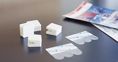 Command™ Mini Spring Clips
